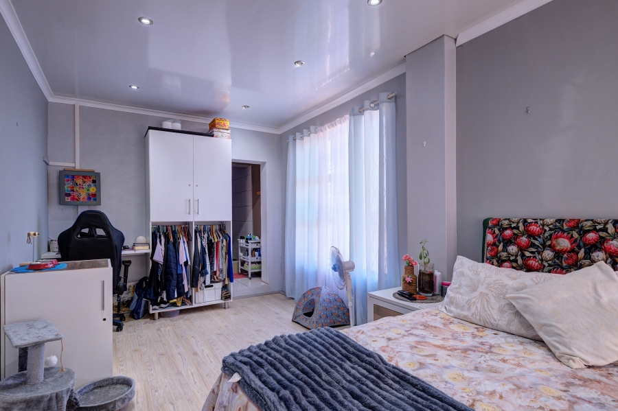 3 Bedroom Property for Sale in Rowallan Park Eastern Cape